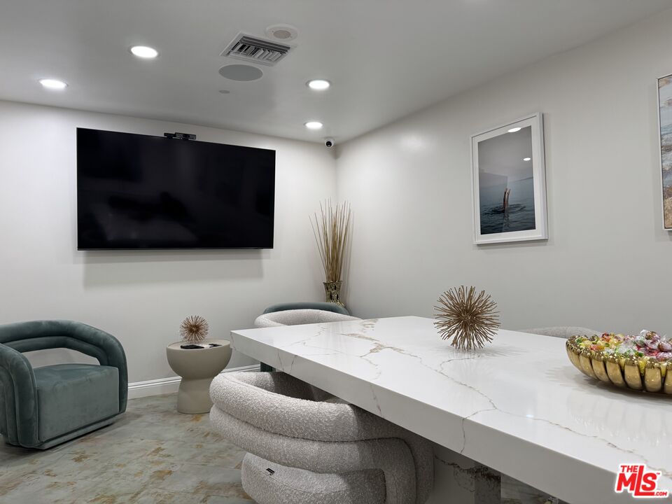 10520 Wilshire Blvd Unit: 801