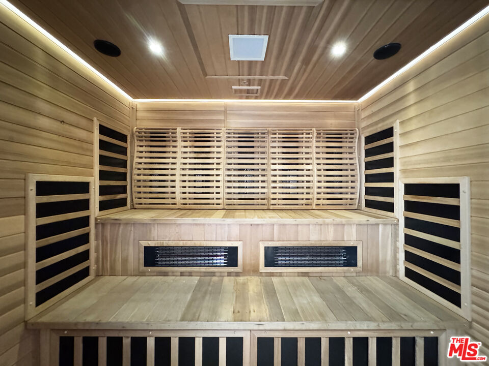 10520 Wilshire Blvd Unit: 801