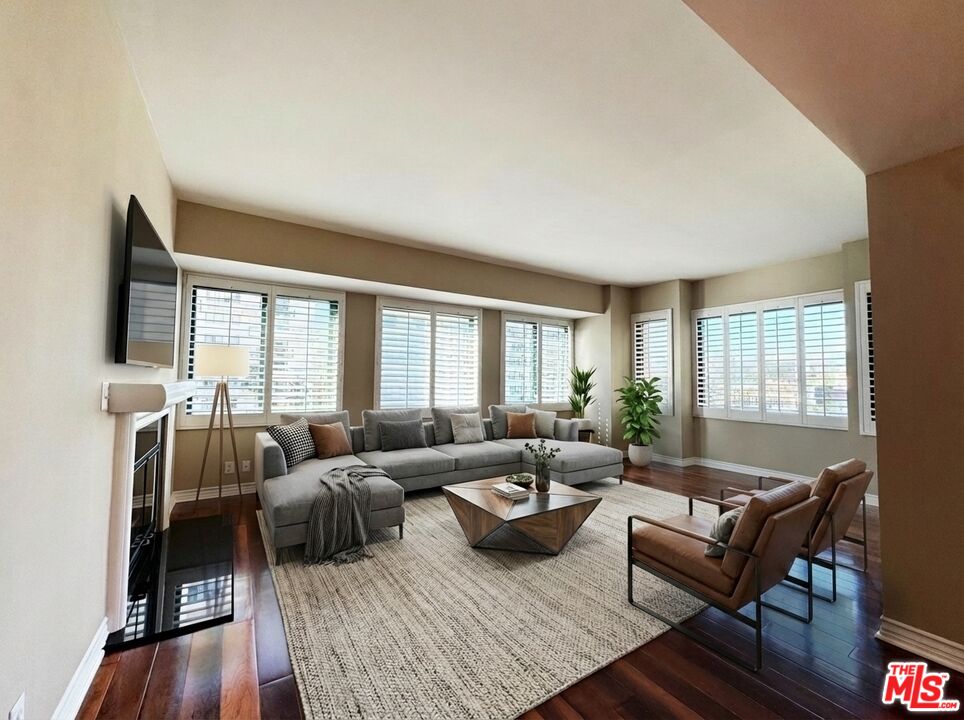 10520 Wilshire Blvd Unit: 801