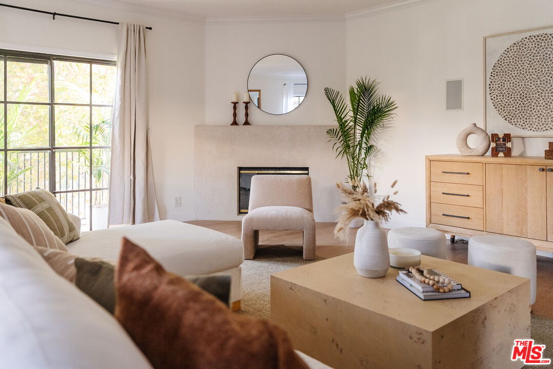 11737 Darlington Ave Unit: 202