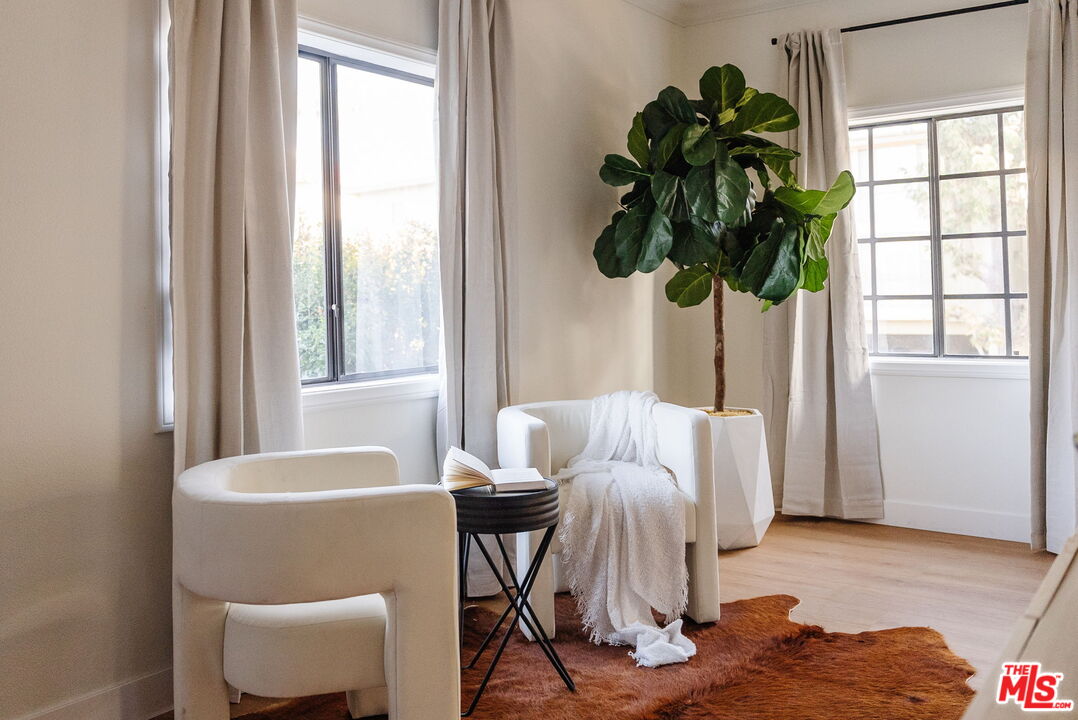 11737 Darlington Ave Unit: 202