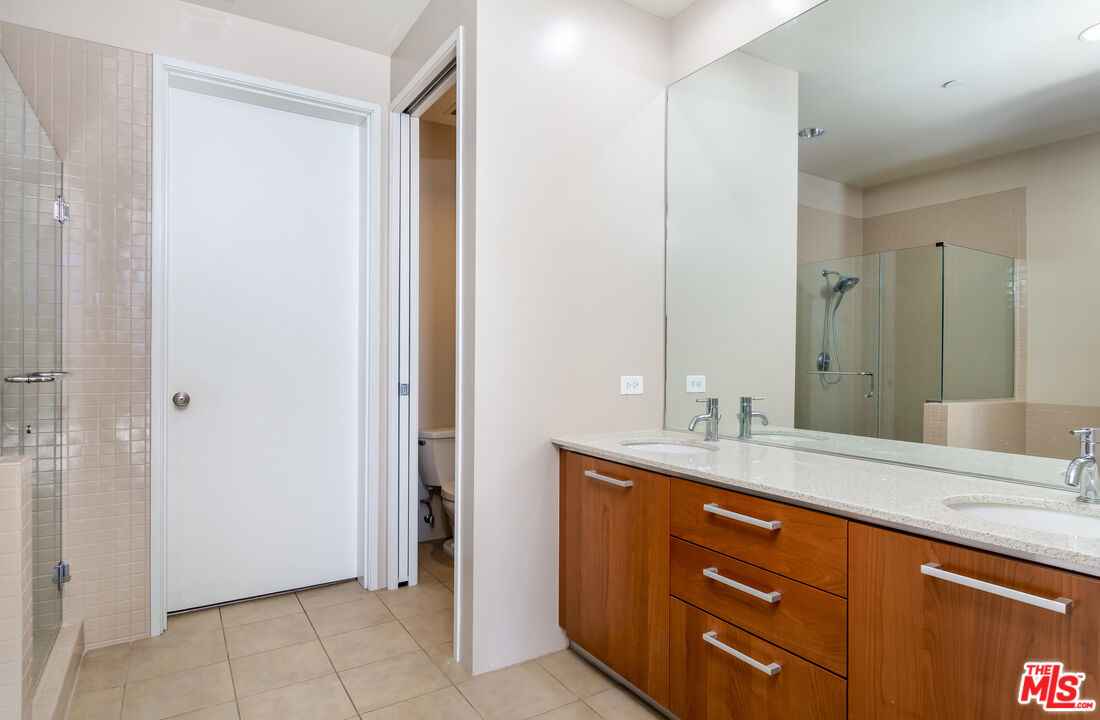 801 S Grand Ave Unit: 1909