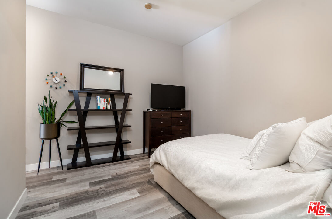 801 S Grand Ave Unit: 1909