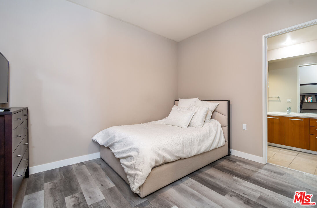 801 S Grand Ave Unit: 1909