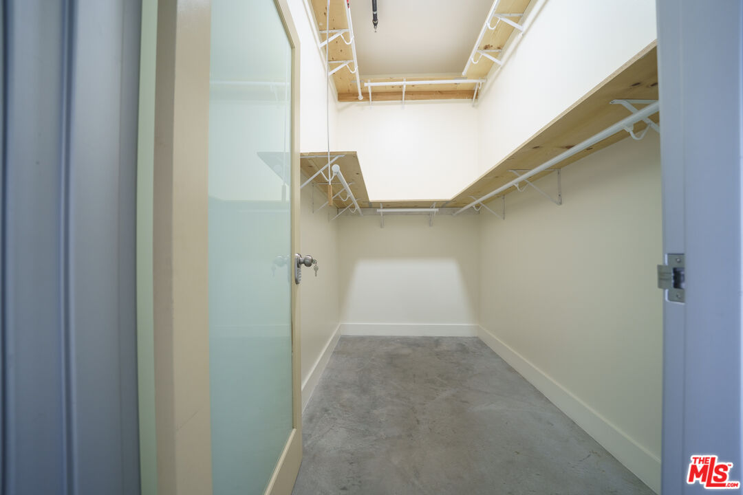 825 E 4th St Unit: 503