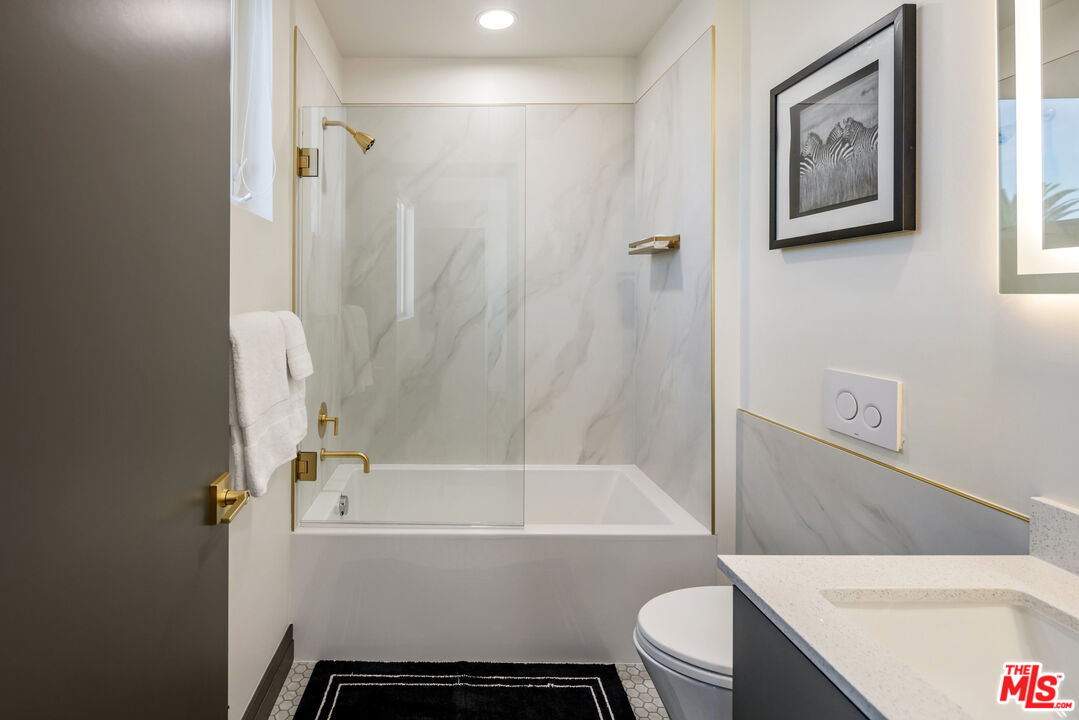 118 N Orlando Ave Unit: 301