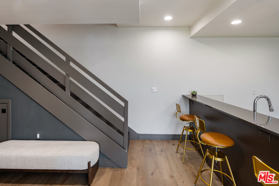 118 N Orlando Ave Unit: 301