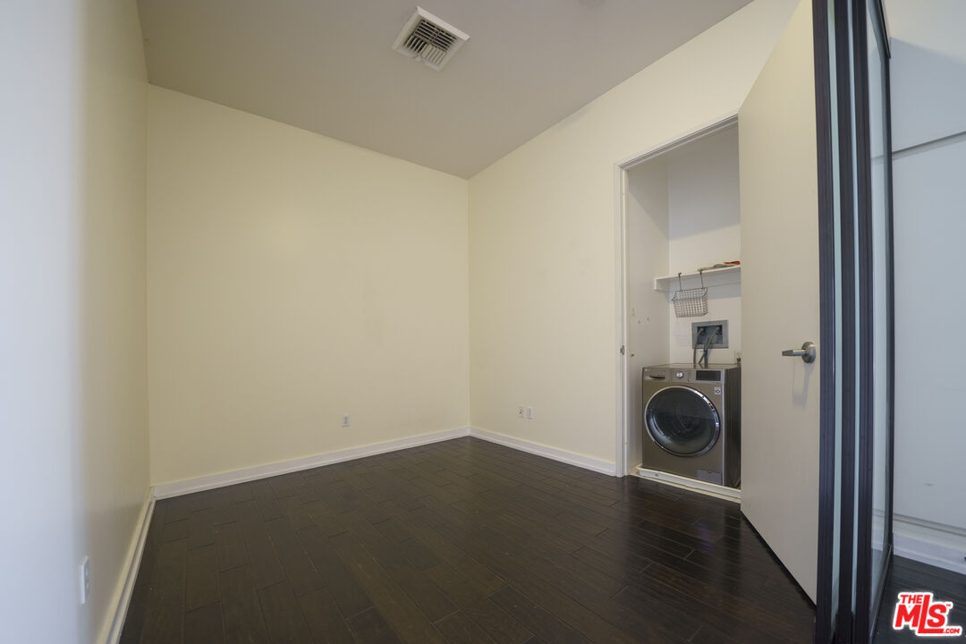 801 S Grand Ave Unit: 1902