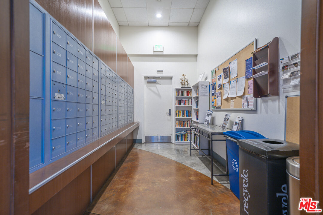 801 S Grand Ave Unit: 1902