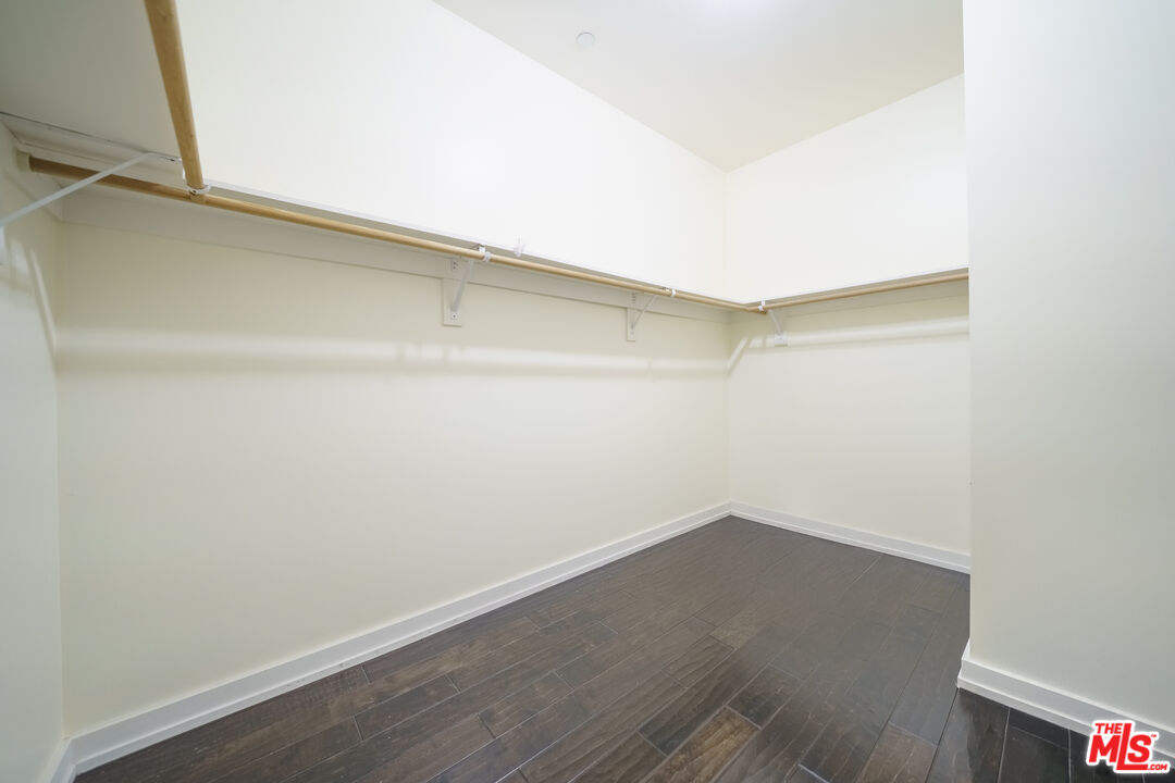 801 S Grand Ave Unit: 1902