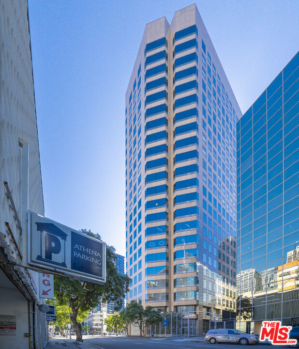 801 S Grand Ave Unit: 1902