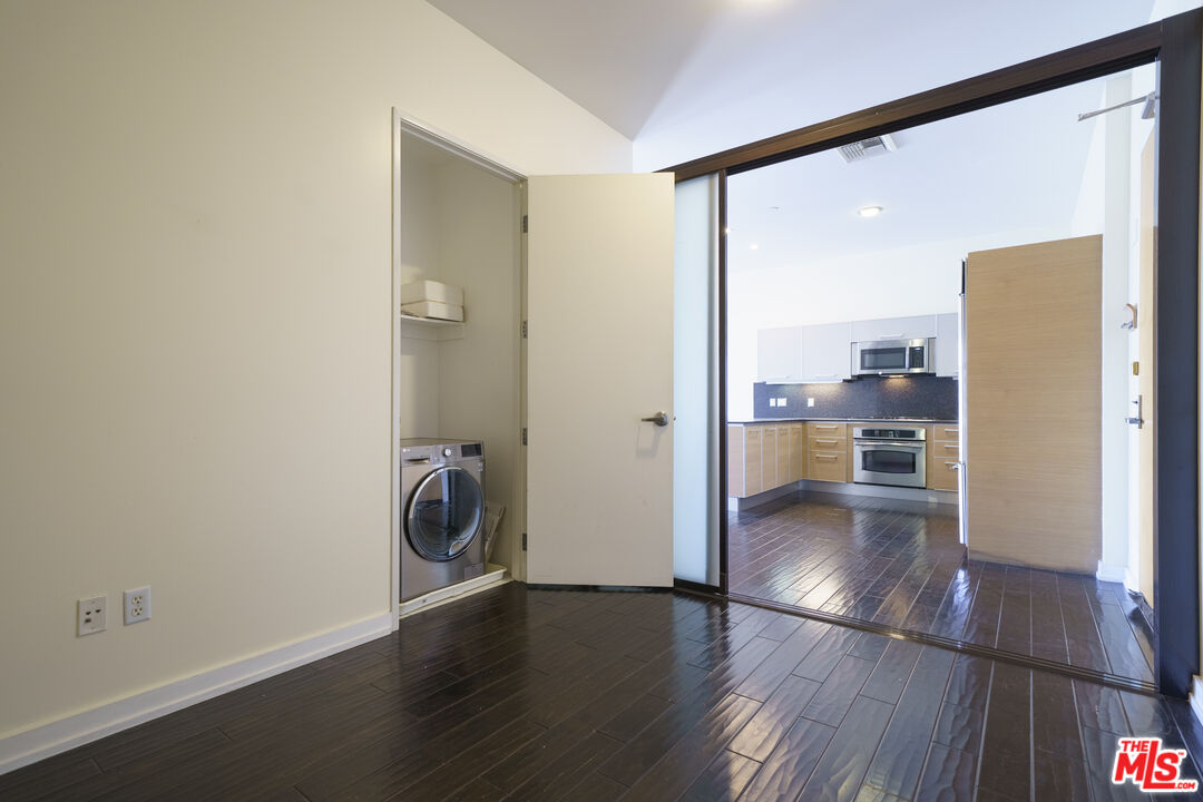 801 S Grand Ave Unit: 1902