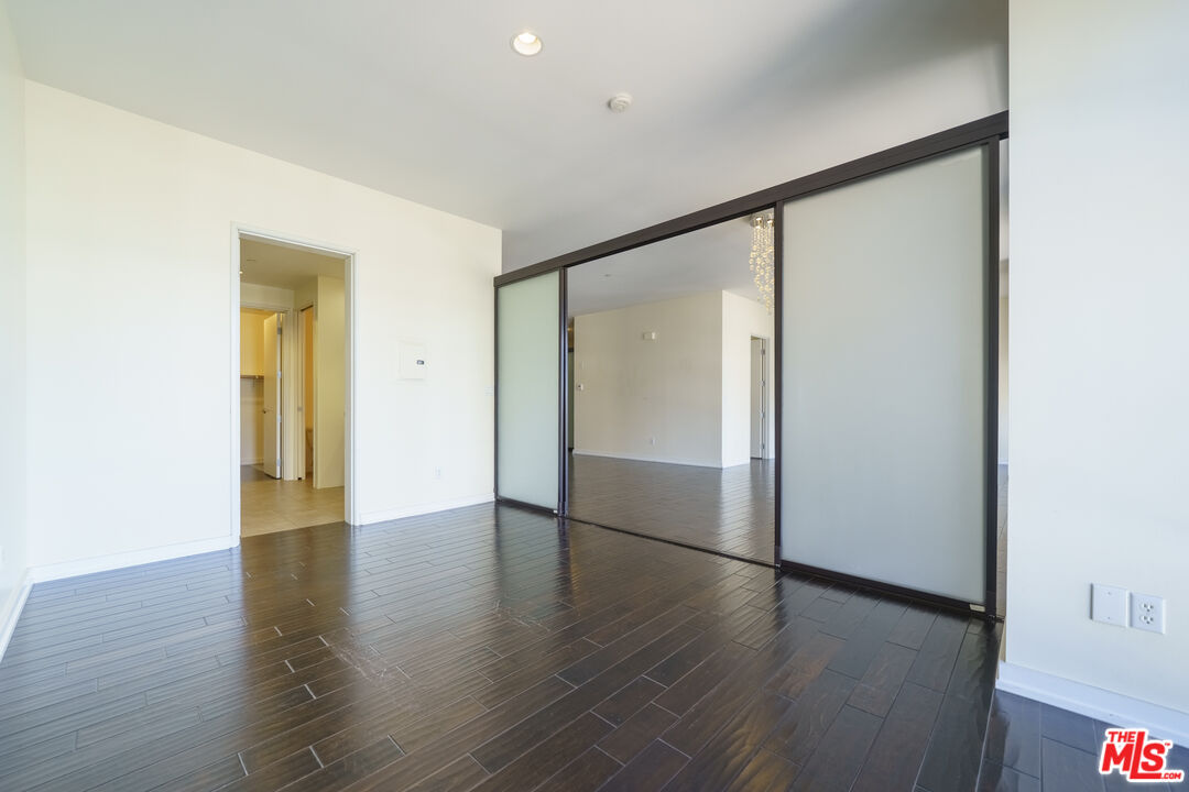 801 S Grand Ave Unit: 1902