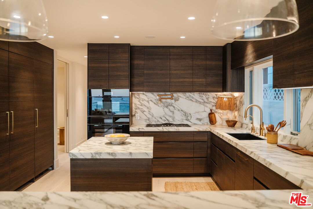 22440 Pacific Coast Hwy