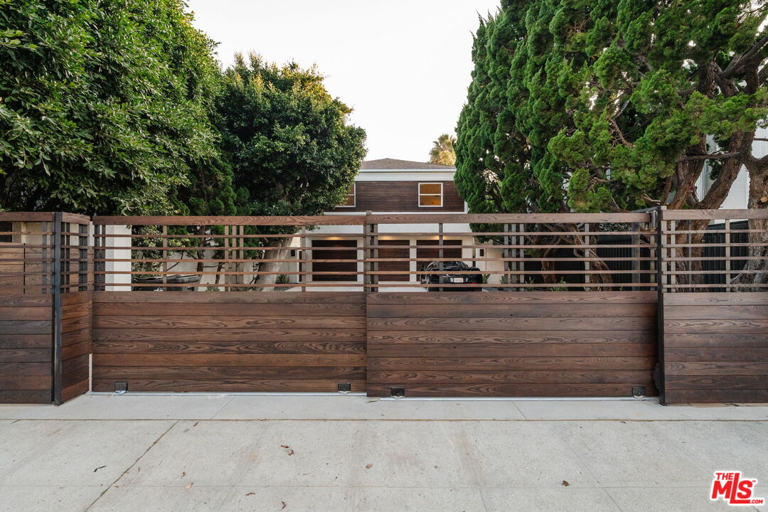 22440 Pacific Coast Hwy