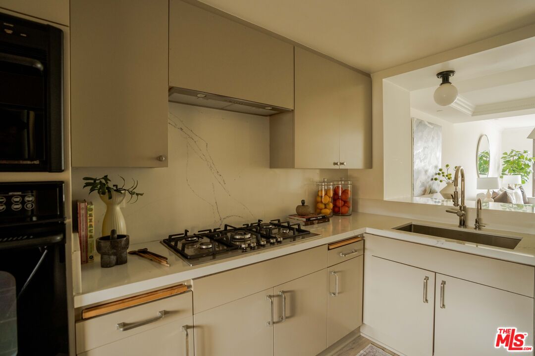 11847 Gorham Ave Unit: 302