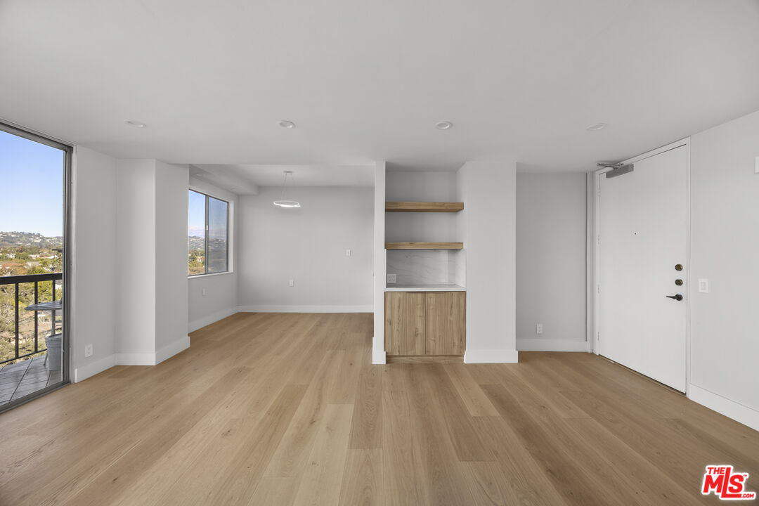 10747 Wilshire Blvd Unit: 1107