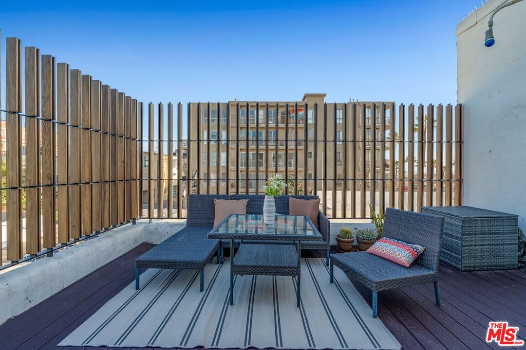 1915 Ocean Front Walk