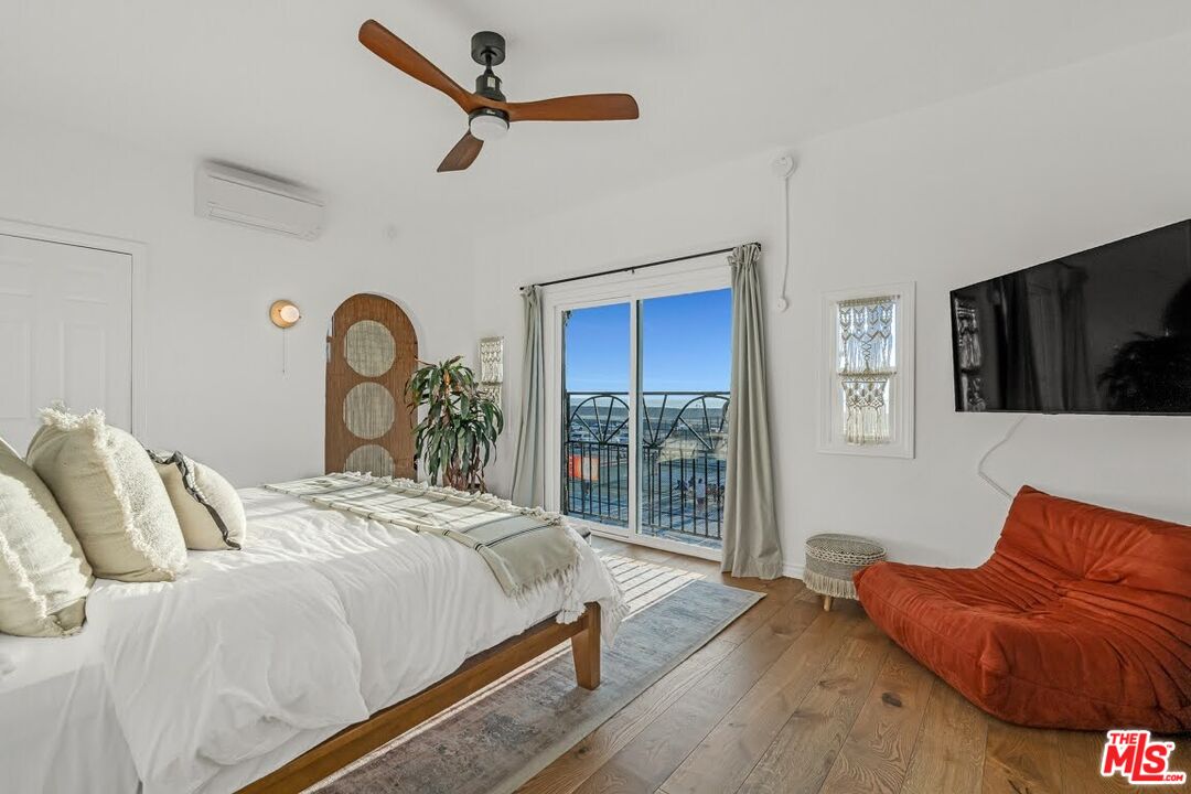 1915 Ocean Front Walk