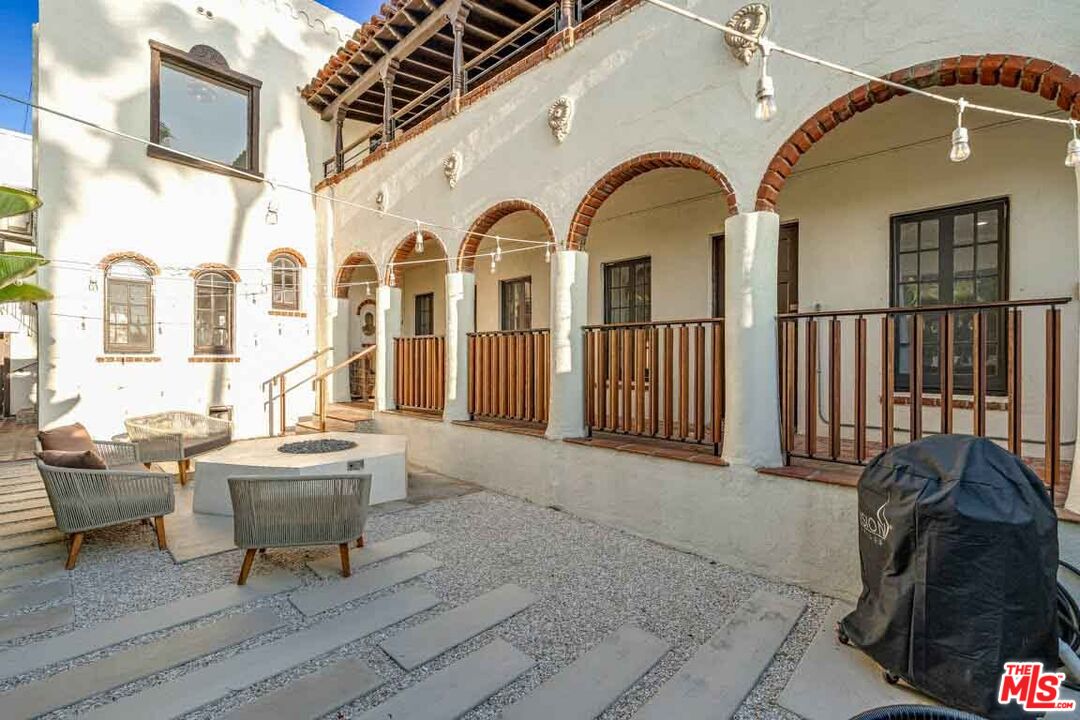 1915 Ocean Front Walk