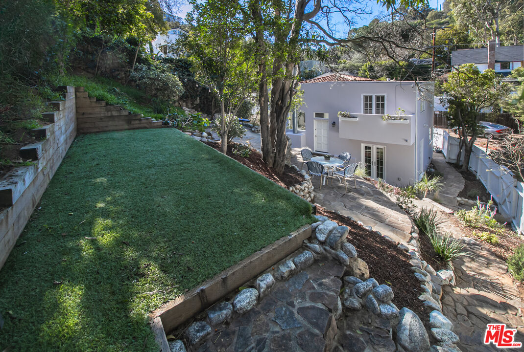 2044 Stanley Hills Dr