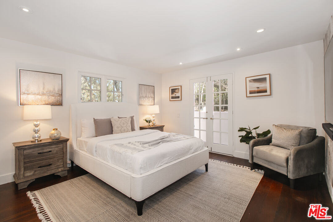 2044 Stanley Hills Dr