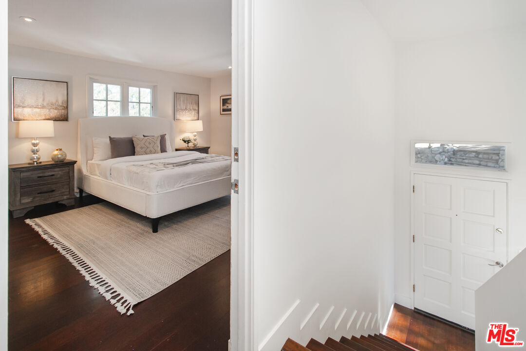 2044 Stanley Hills Dr