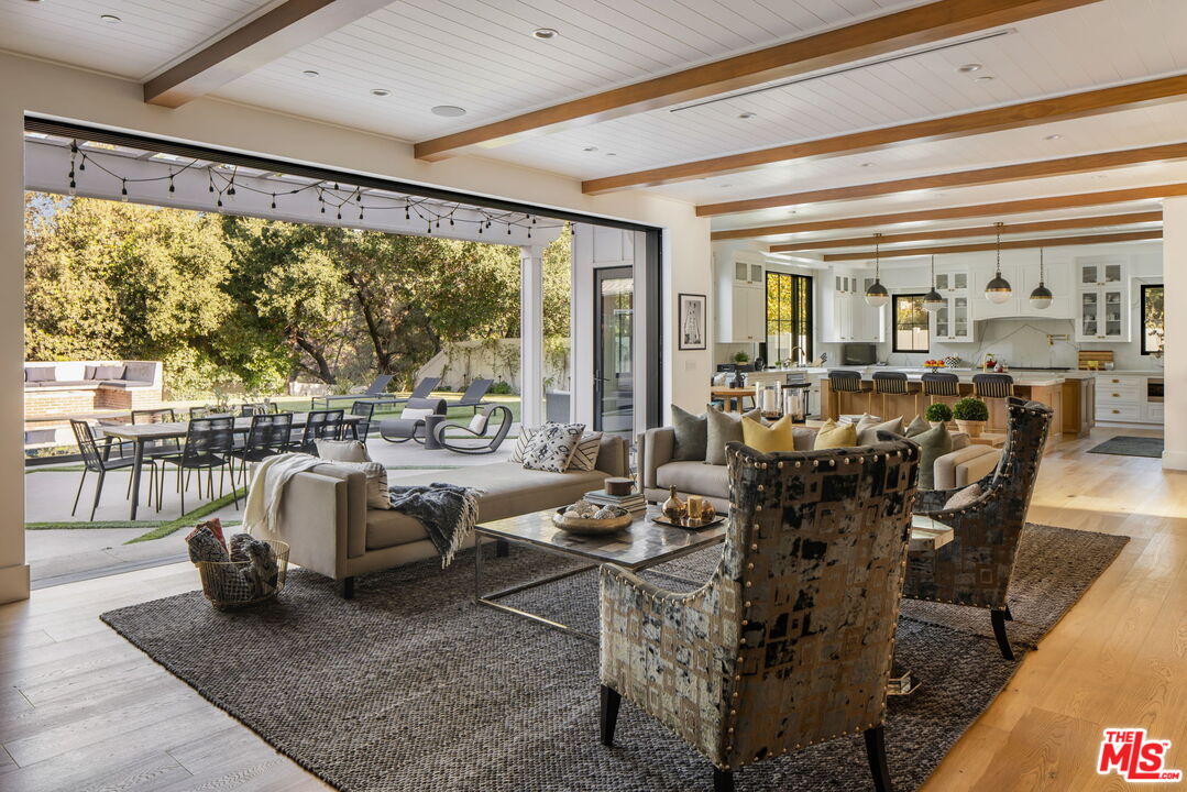 16101 Royal Mount Dr