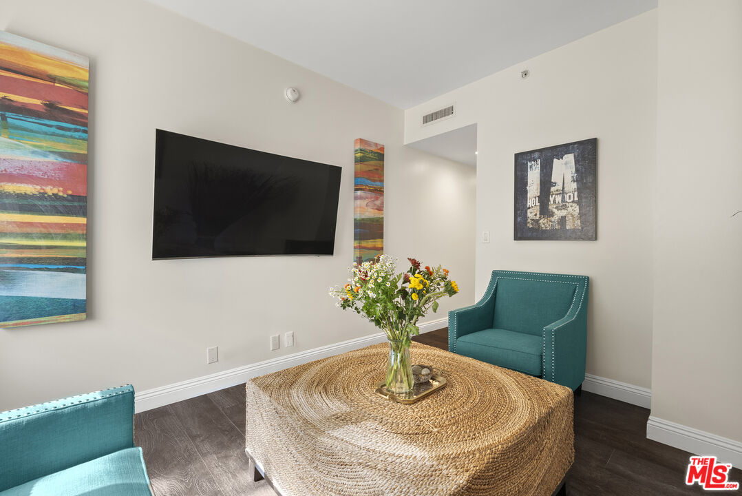 10520 Wilshire Blvd Unit: 407