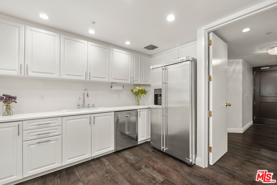 10520 Wilshire Blvd Unit: 407