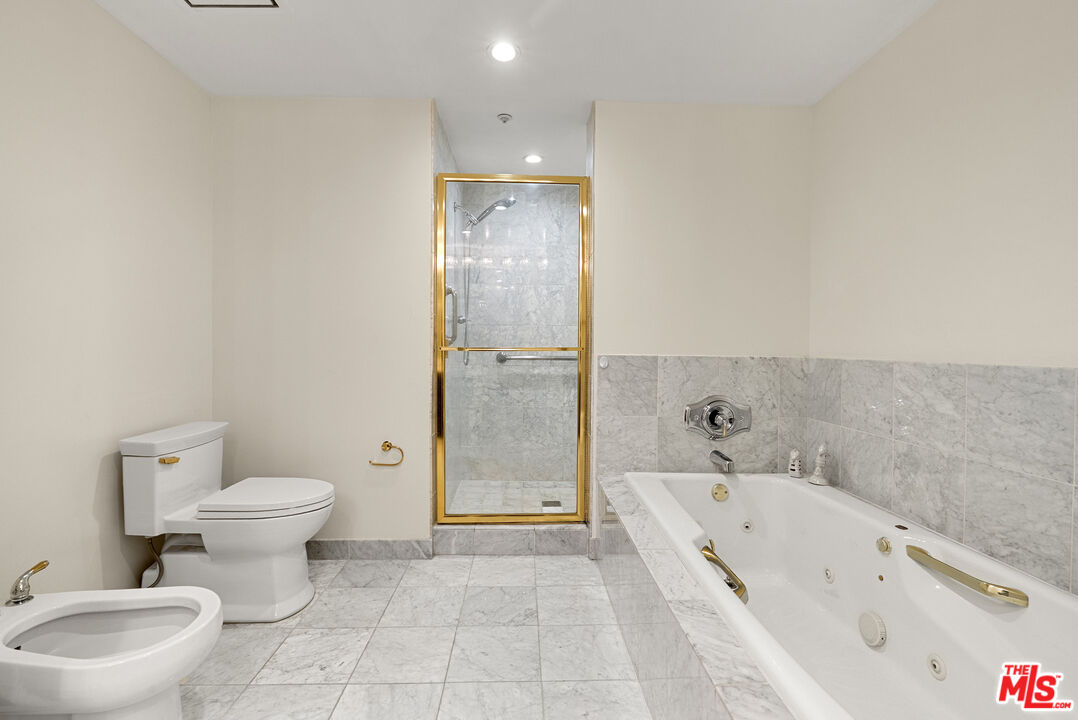 10520 Wilshire Blvd Unit: 407