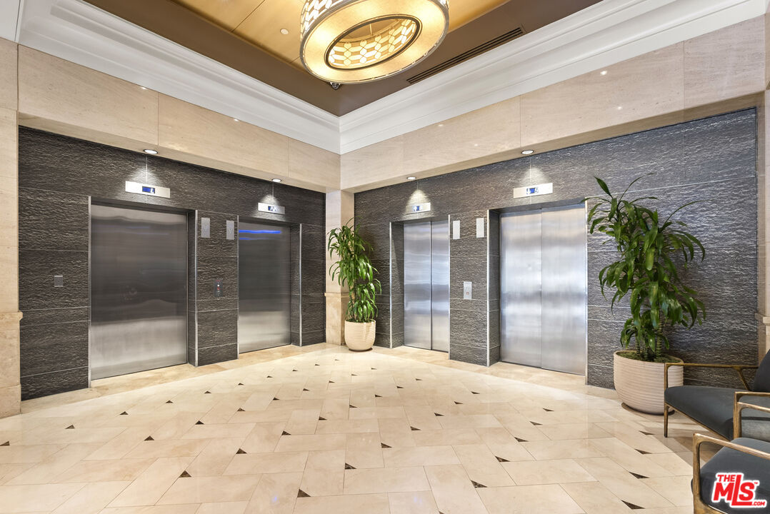 10520 Wilshire Blvd Unit: 407