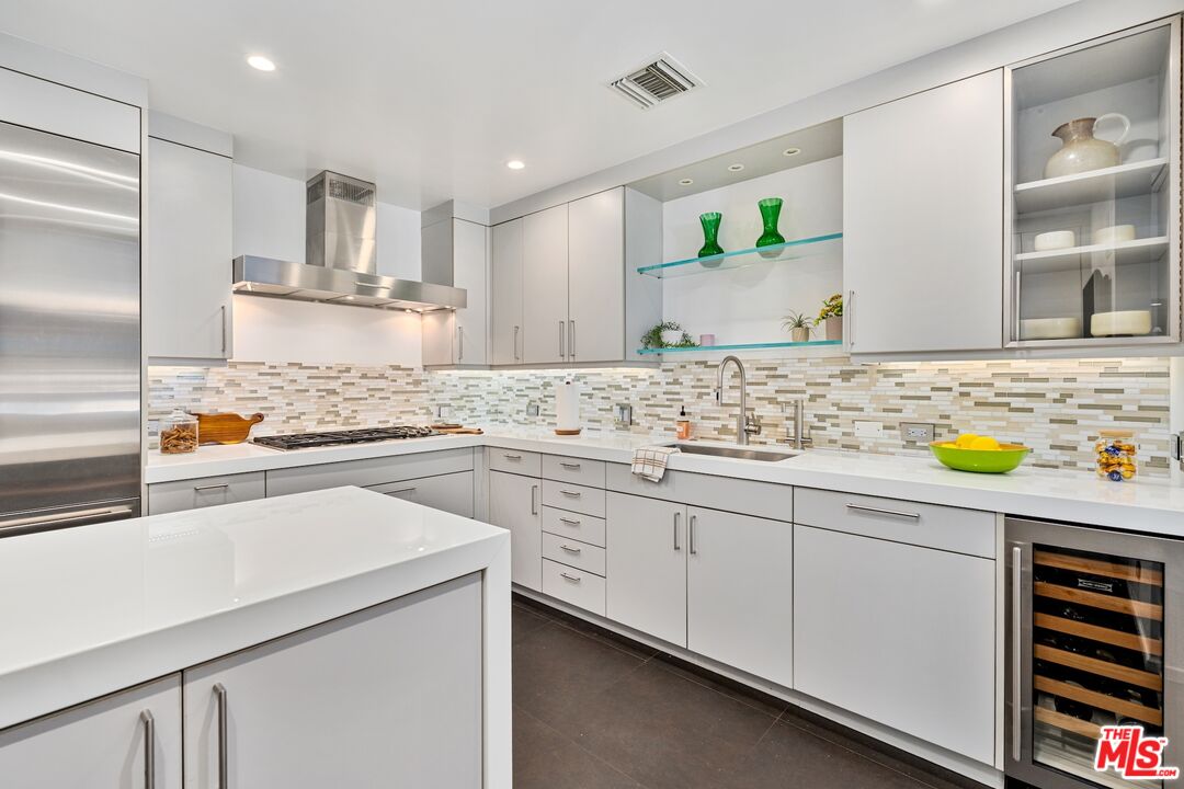 1730 California Ave Unit: 4