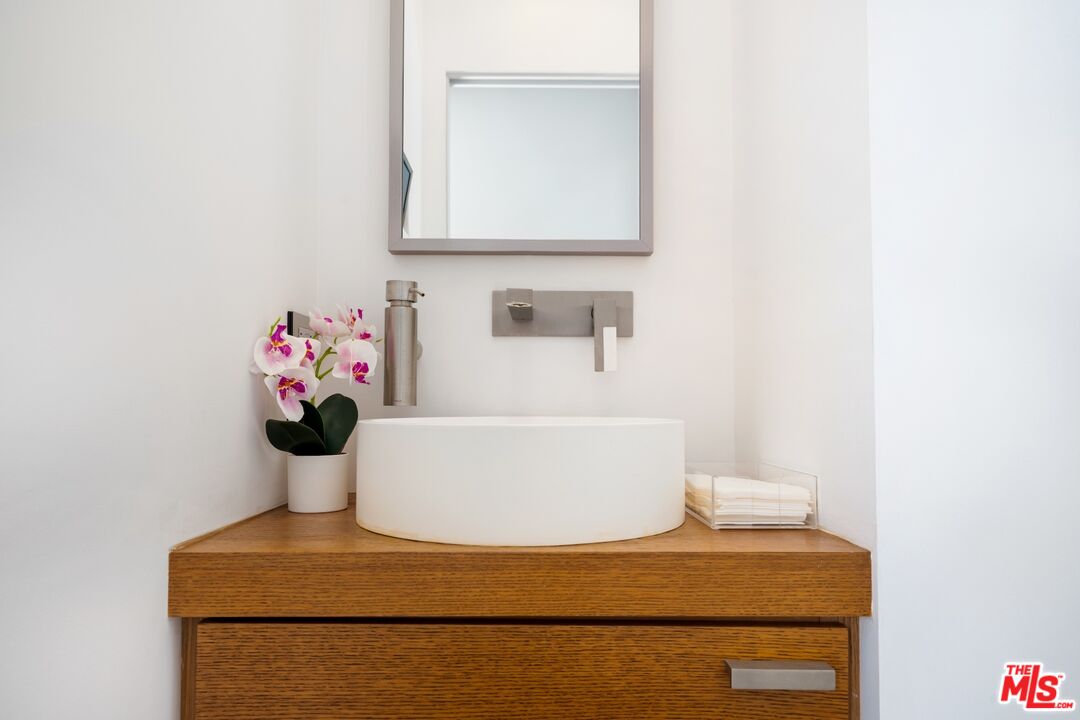 1730 California Ave Unit: 4