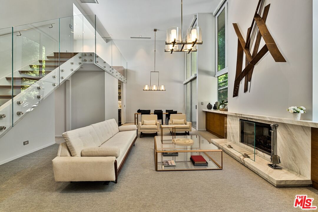 1730 California Ave Unit: 4