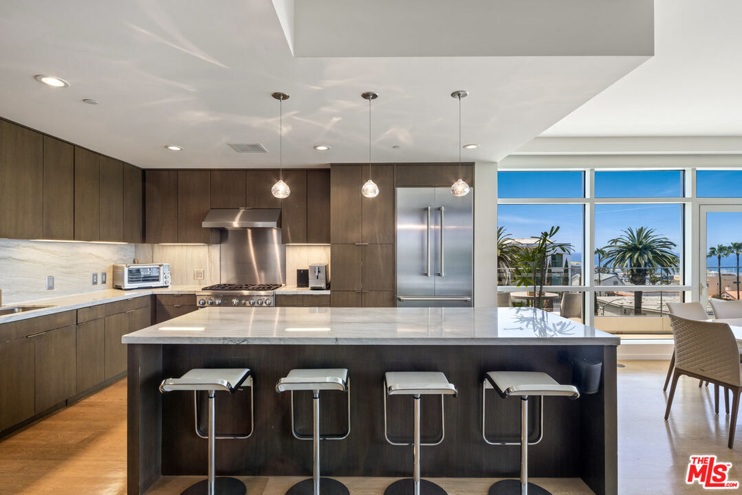 1705 Ocean Ave Unit: 501