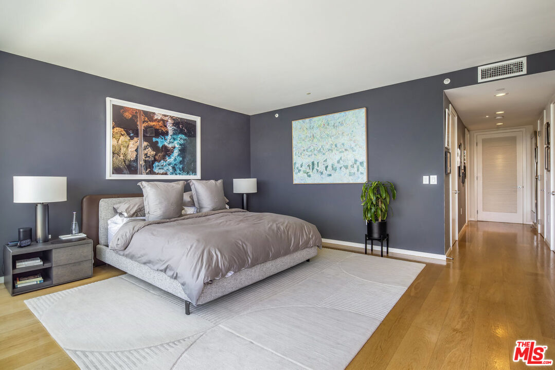 1705 Ocean Ave Unit: 501