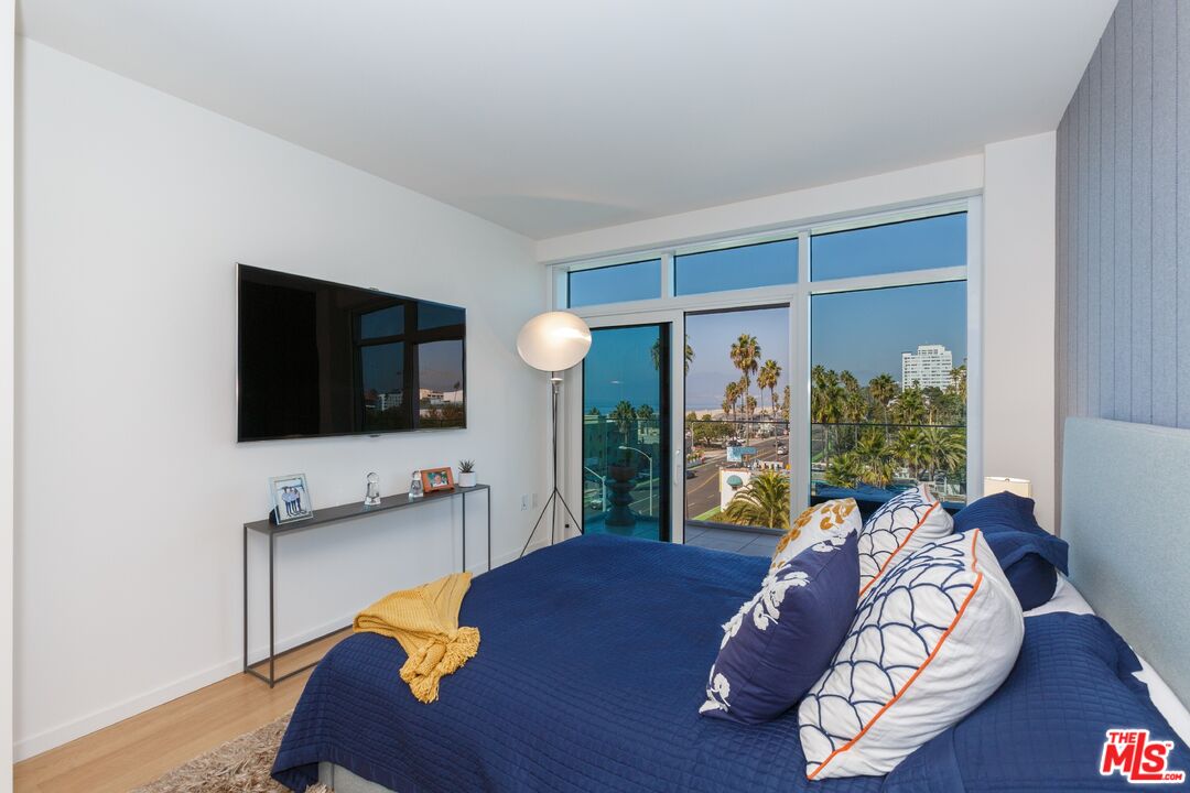 1705 Ocean Ave Unit: 501
