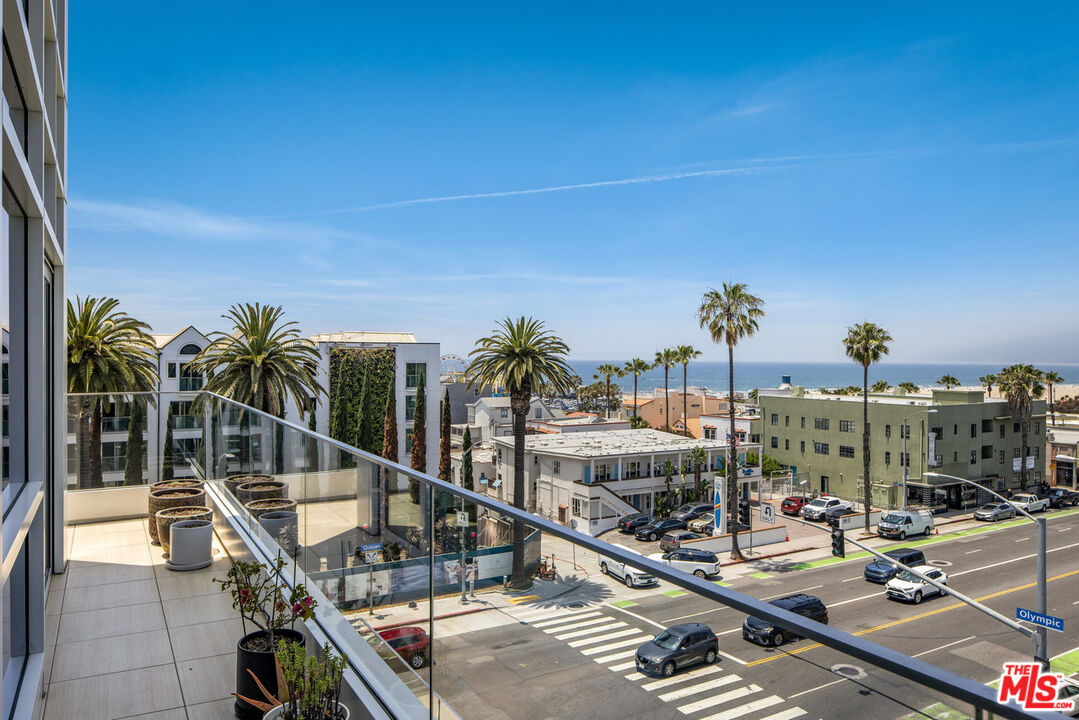 1705 Ocean Ave Unit: 501