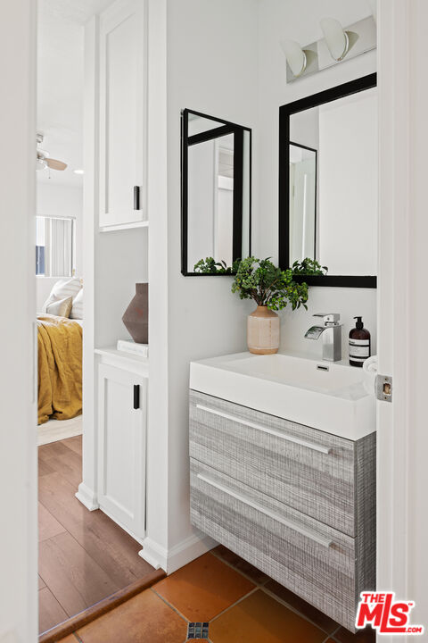 2500 Abbot Kinney Blvd Unit: 7