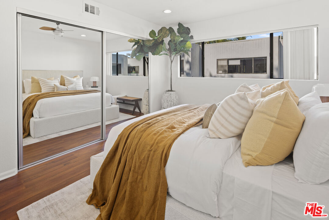 2500 Abbot Kinney Blvd Unit: 7