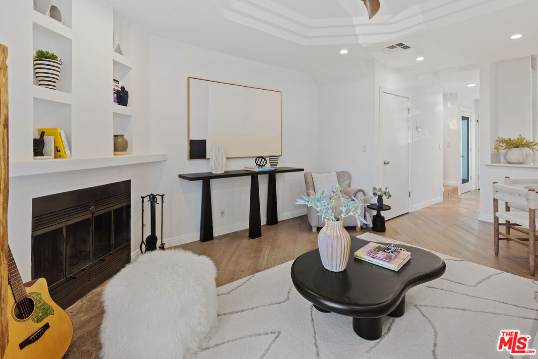 2500 Abbot Kinney Blvd Unit: 7