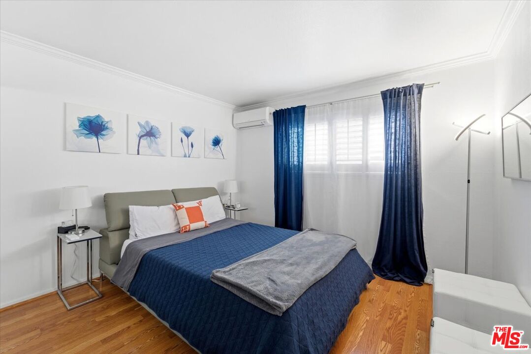 22030 Calvert St Unit: 6