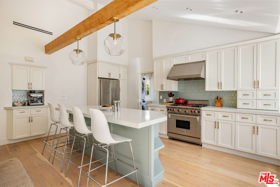 14664 Valley Vista Blvd