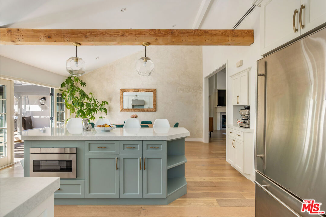 14664 Valley Vista Blvd