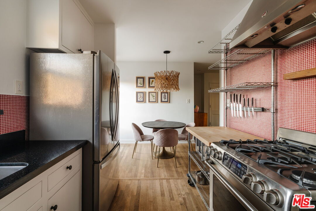 1528 Yale St Unit: 5