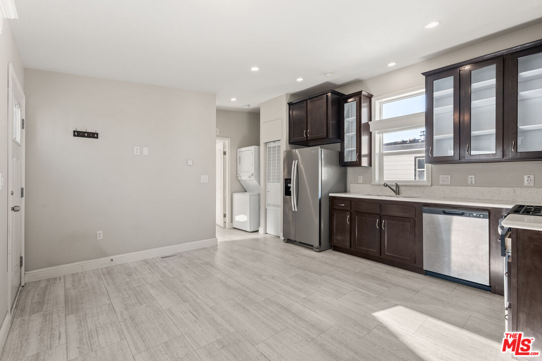 8250 Lankershim Blvd Unit: 130