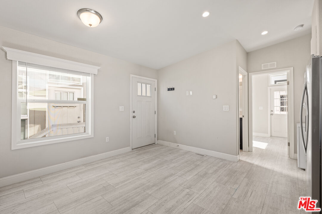 8250 Lankershim Blvd Unit: 130