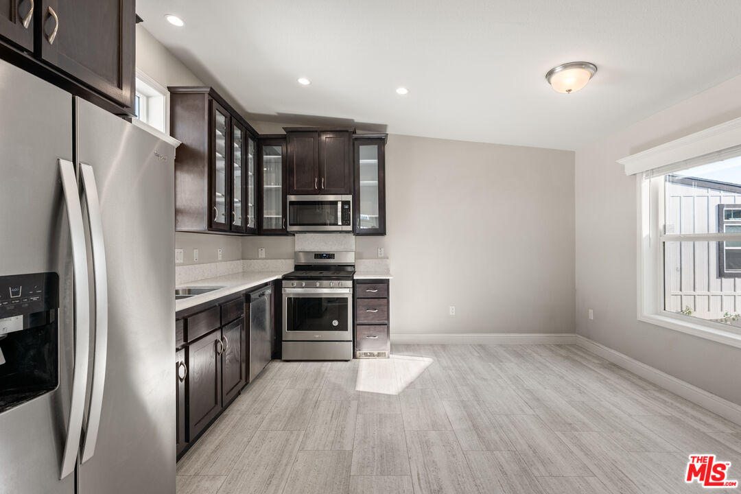 8250 Lankershim Blvd Unit: 130