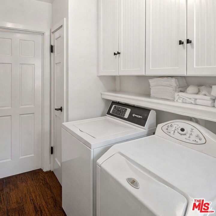 3859 Mandeville Canyon Rd